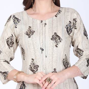 Grey printed rayon long-kurtis 4