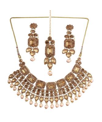 Traditonal Gold Plated Gold Stone Studded Choker with Earring Maagtika 4