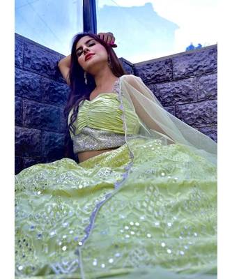 Designer embroidered pastel lehenga 3