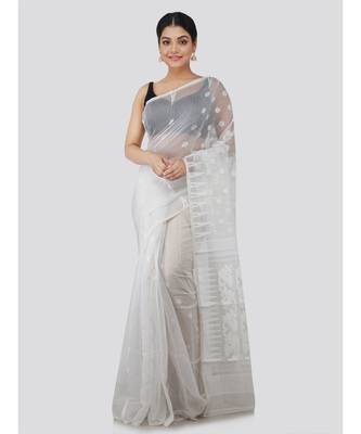 Pinkloom Women'S White Hand Woven Jamdani-Sarees Without Blouse 1
