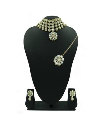 Gold Kundan Choker Neckalce Jewellery set 1
