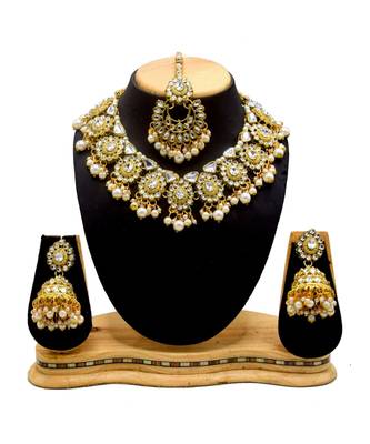 White Kundan Gold Plated Choker Necklace set 1