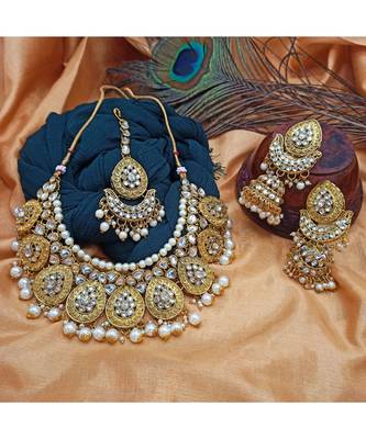 White Kundan Gold Plated Choker Necklace set 2