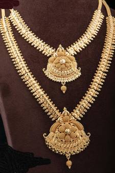 Gold agate necklaces