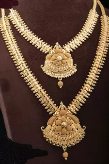 Gold agate necklaces