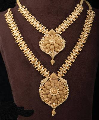 Gold agate necklaces 1