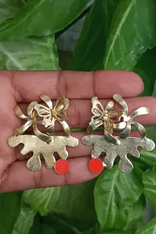 Gold earrings