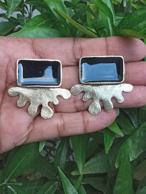 Gold earrings 2