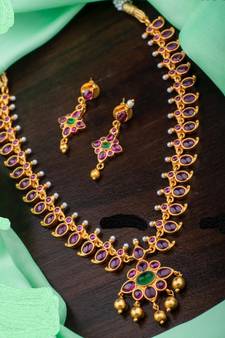 Multicolor agate necklaces