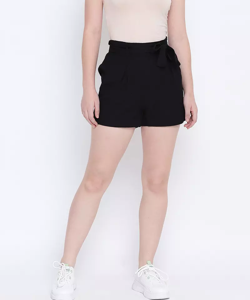 Dapper ritzy black elascticated casual women Linen shorts