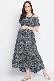 Endearing sweet posh floral printed maternity dress.