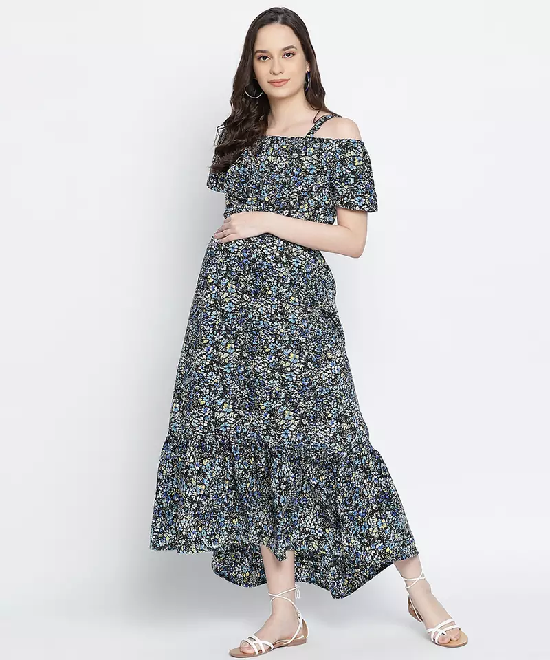 Endearing sweet posh floral printed maternity dress.