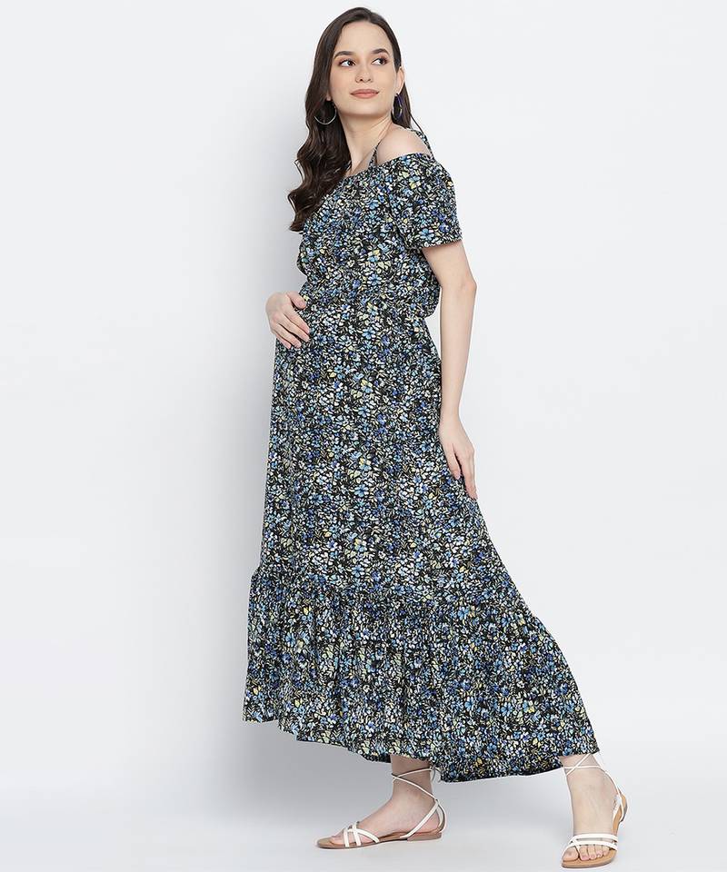 Endearing sweet posh floral printed maternity dress.