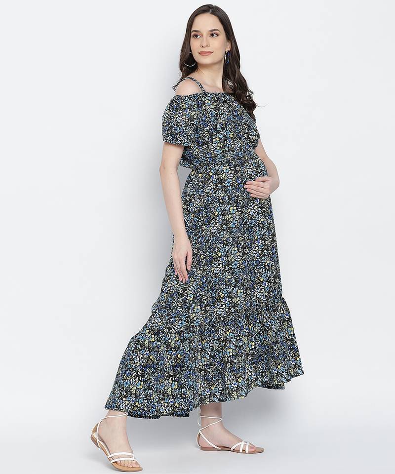 Endearing sweet posh floral printed maternity dress.