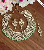 Green necklace-sets