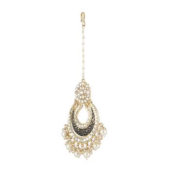 Gold maang-tikka 4