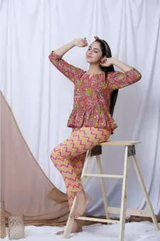 Coral Floral Printed Loungewear Set With Hairband