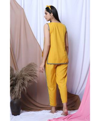 Yellow Solid Loungewear Set With Hairband 3