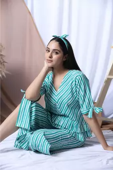 Green Stripe Printed Loungewear Set With Hairband