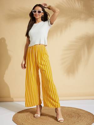 Mustard printed rayon palazzo-pants 2
