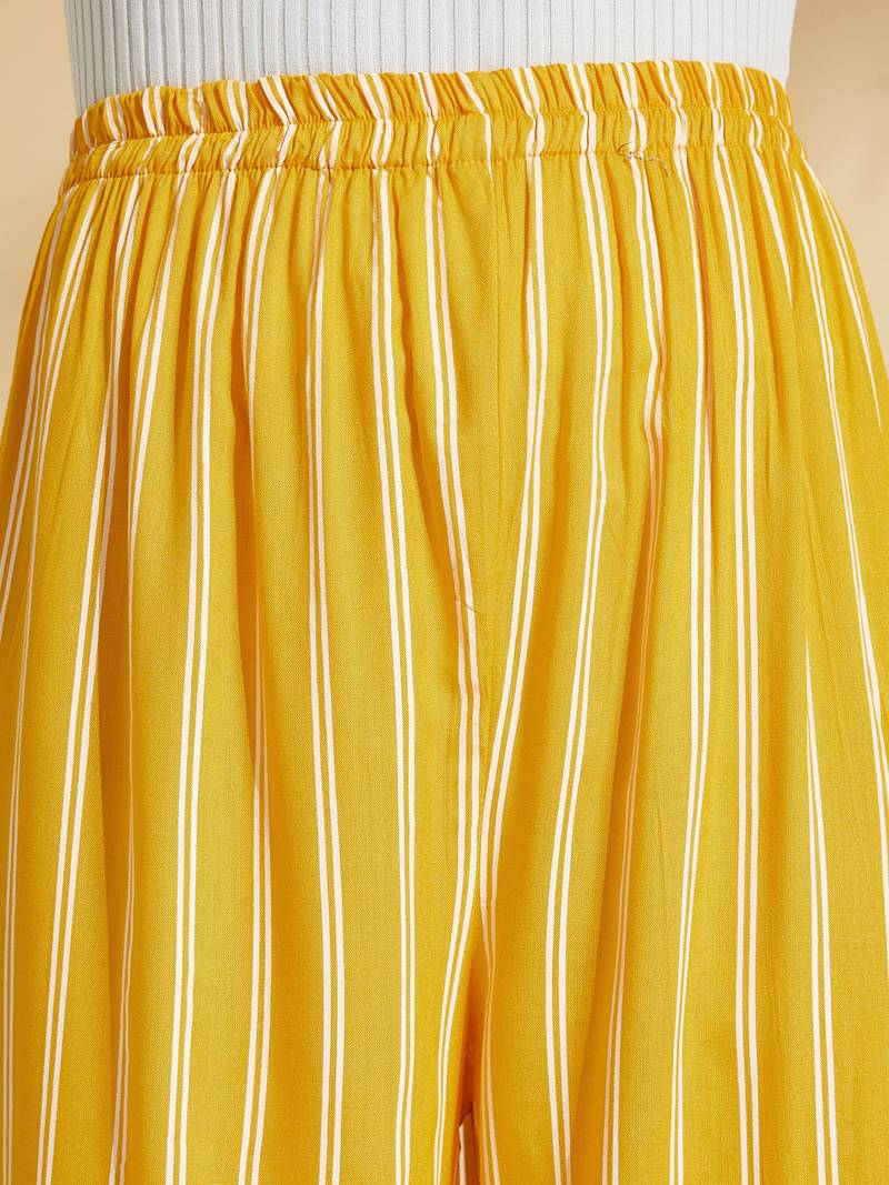 Mustard printed rayon palazzo-pants