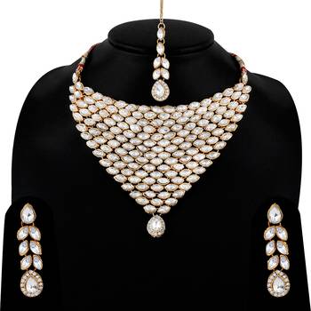 Elegant Style Silver Plated Kundan Diamond Choker Set 4