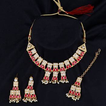Stylish Gold Plated Choker Jewellery Set For 1