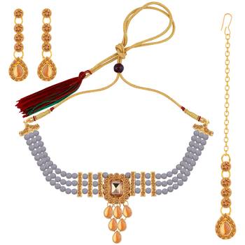 Traditional Pearl Choker Set 5