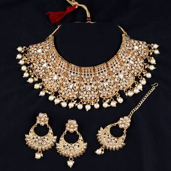 Elegant Kundan Gold Plated Traditional Choker Set 1