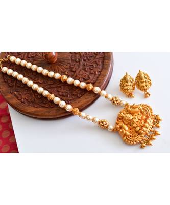 red gold plated Copper Alloy   haar &   pair of earrings 1