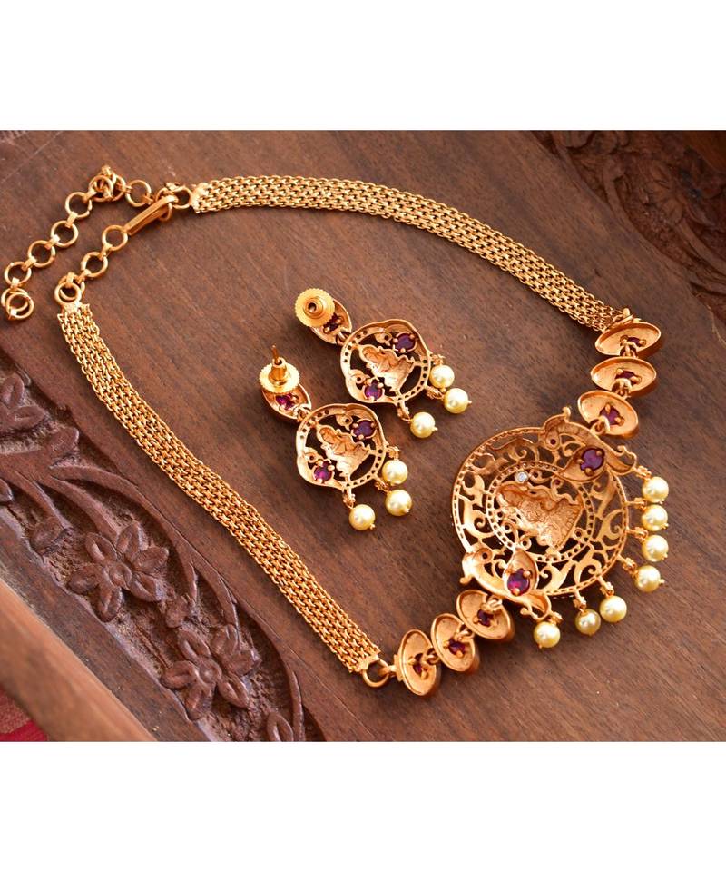 Multicolor gold plated Copper Alloy   necklace  &   pair of earrings