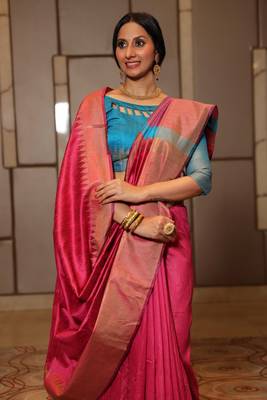 Cream woven tissue saree with blouse 2