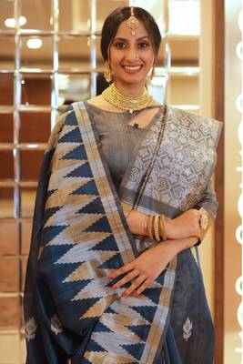 Olive woven raw silk saree with blouse 2