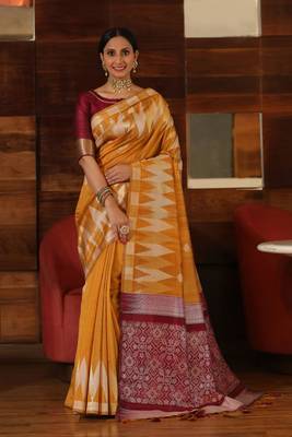 Red woven raw silk saree with blouse 1