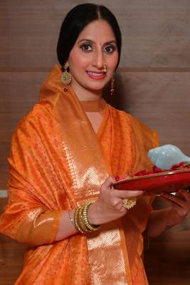 Orange woven tissue saree with blouse 2