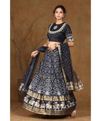 Black Shantoon Embroidred Lehenga Choli Dupatta Set 1