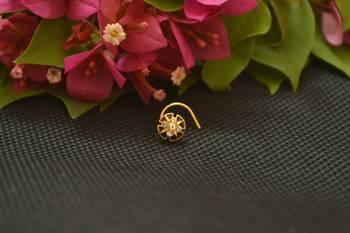 Gold cubic zirconia nose-ring 1