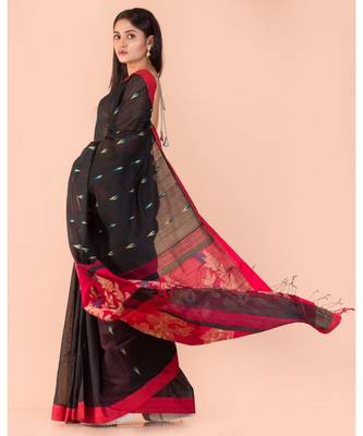 Black Blended Cotton Jamdani Saree 4