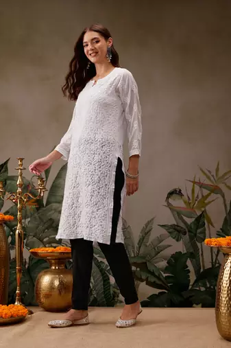 Hand Embroidered White Georgette Lucknow Chikankari Women Kurta