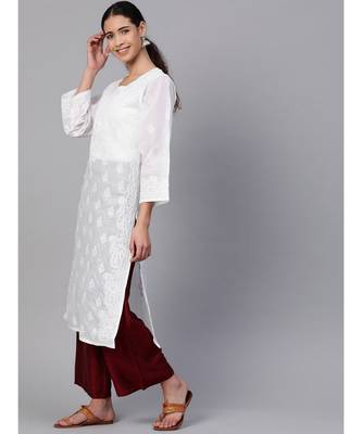 Hand Embroidered White Cotton Lucknow Chikan Women Kurta 3