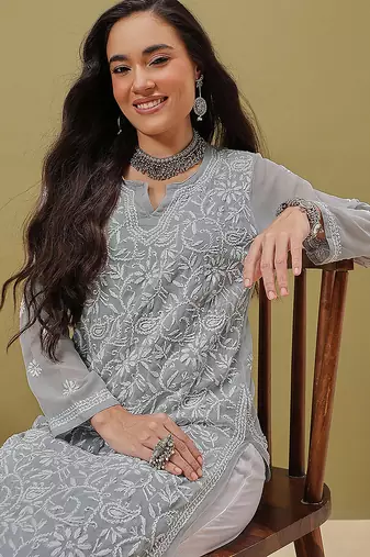 Hand Embroidered Grey Georgette Lucknow Chikankari Women Kurta With Slip