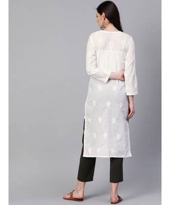 Hand Embroidered White Cotton Lucknow Chikan Women Kurta 2