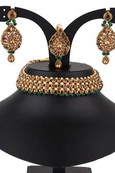 Multicolor kundan and alloy necklaces