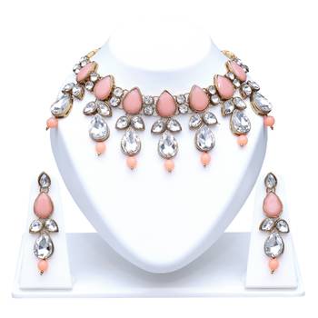 Multicolor kundan and alloy necklaces 1