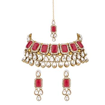 Multicolor kundan and alloy necklaces 5