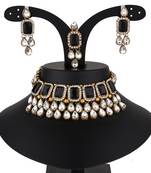 Multicolor kundan and alloy necklaces