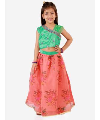 Green Embroidered Choli With Net Dupatta With Printed Lehenga 2