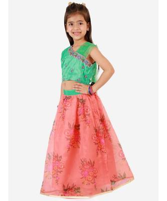 Green Embroidered Choli With Net Dupatta With Printed Lehenga 5