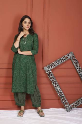 GREEN PRINTED KURTA AND BOTTOM