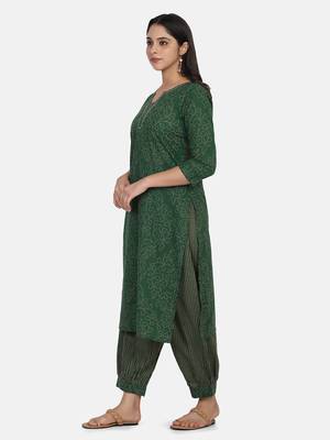 Green Printed Kurta And Bottom 7